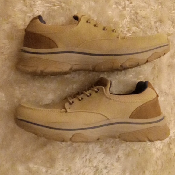 Men's Canvas Loafers, Size 9 - Picture 2 of 6